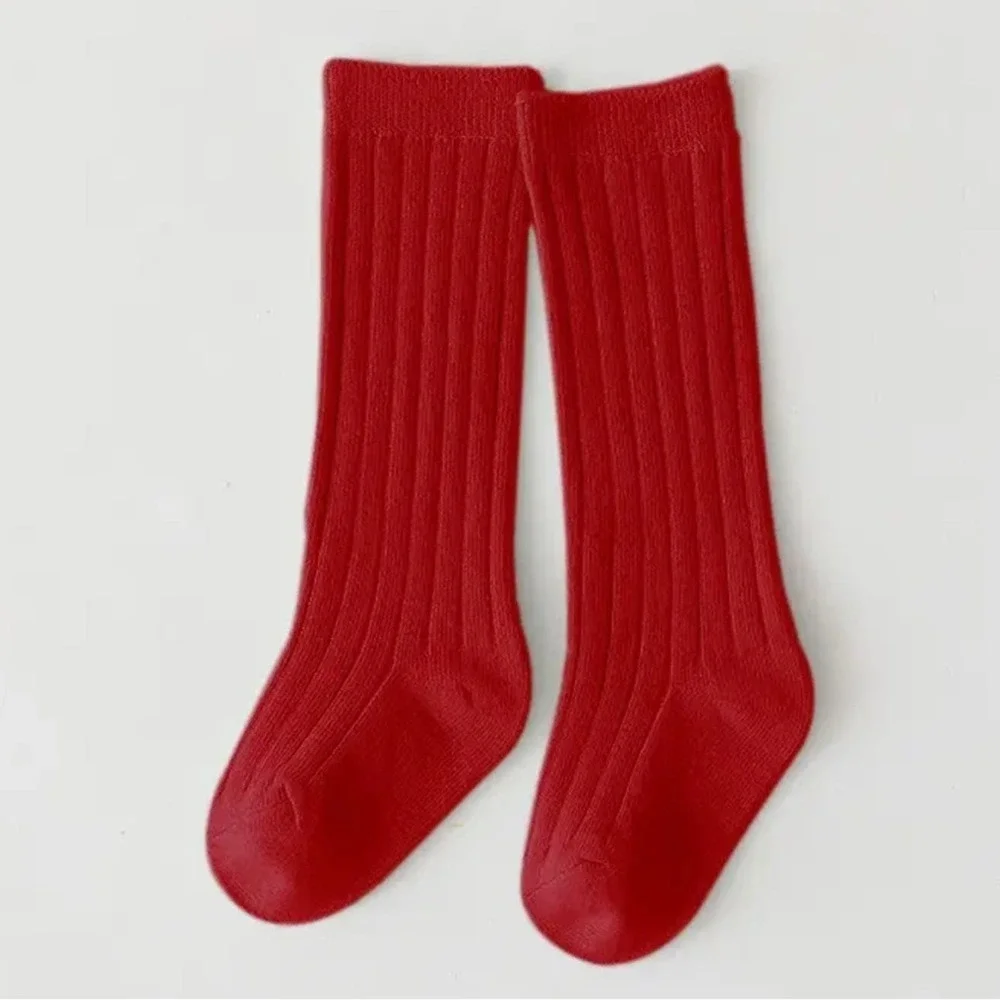 New lot of 5 pair of baby knee high socks 0-6 months